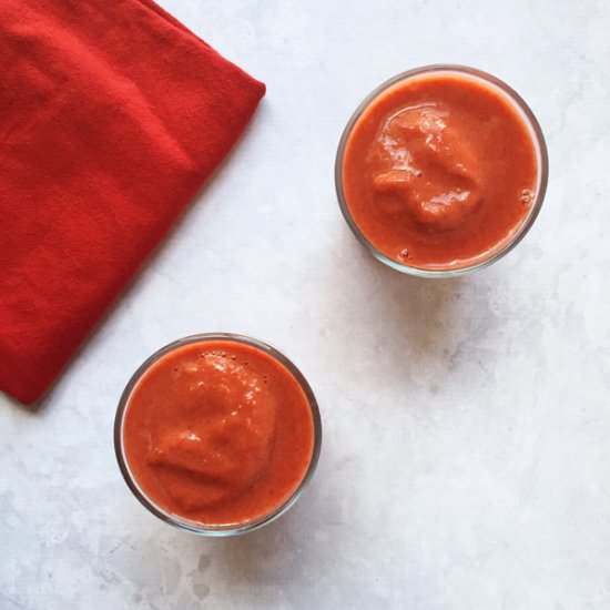Vegan Strawberry Breakfast Smoothie - Recipe photo by Seasonly Creations