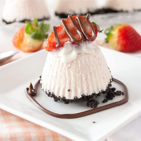 Frozen Oreo Strawberry Pie - Recipe photo by The Crafting Nook