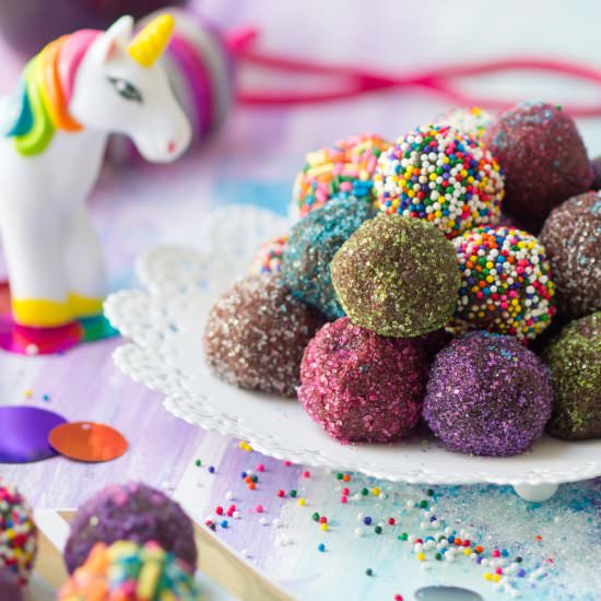 Vegan Chocolate Truffles - Recipe photo by WhatJewWannaEat
