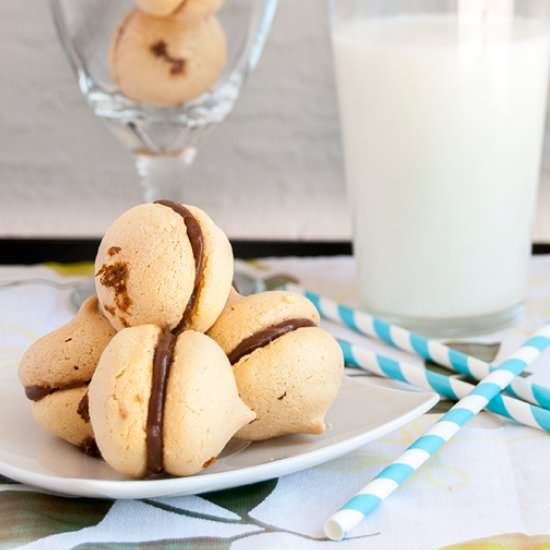 ORANGE AND CHOCOLATE MACARONS - Recipe photo by The Crafting Nook