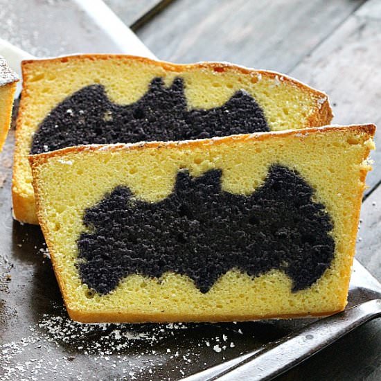 Easy Surprise Batman Cake - Recipe photo by peasandpeonies