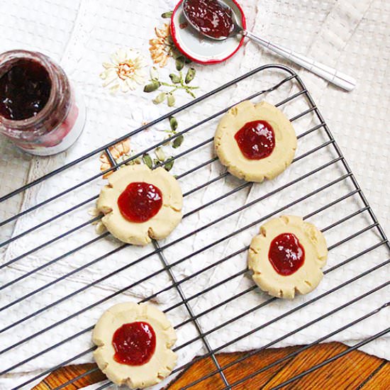 Peanut Butter Melt in Your Mouth Cookies - Recipe photo by MunatyCooking