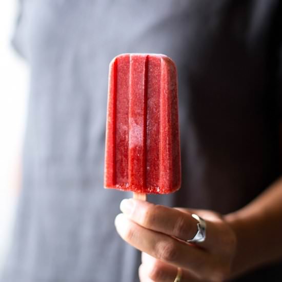 Balsamic Strawberry Popsicles - Recipe photo by mattersofthebelly