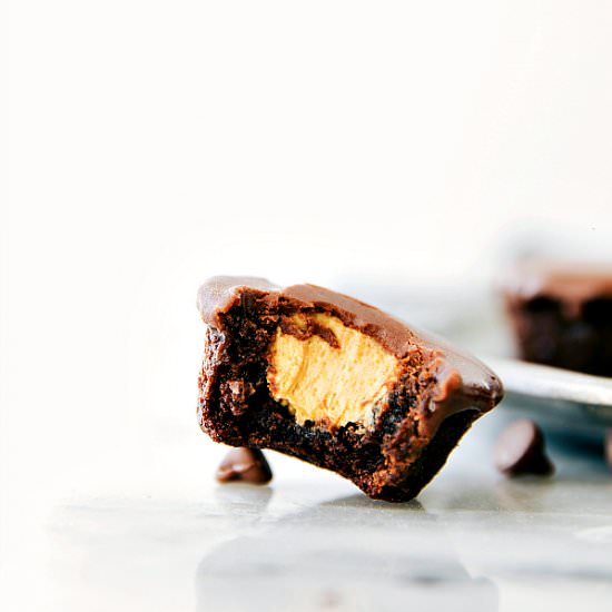 Mini Peanut Butter Cup Brownies - Recipe photo by chelseasmessyapron
