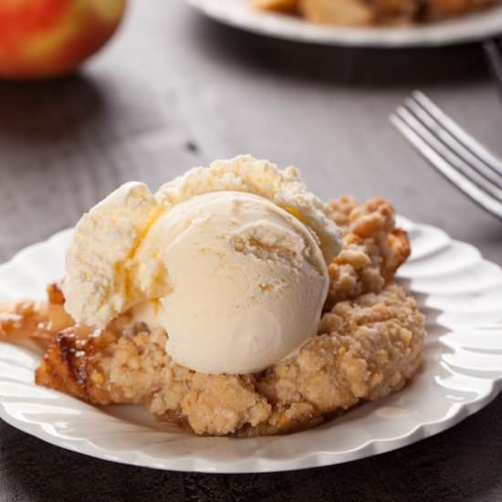 Old Fashioned Apple Crisp - Recipe photo by Home Baked Joy