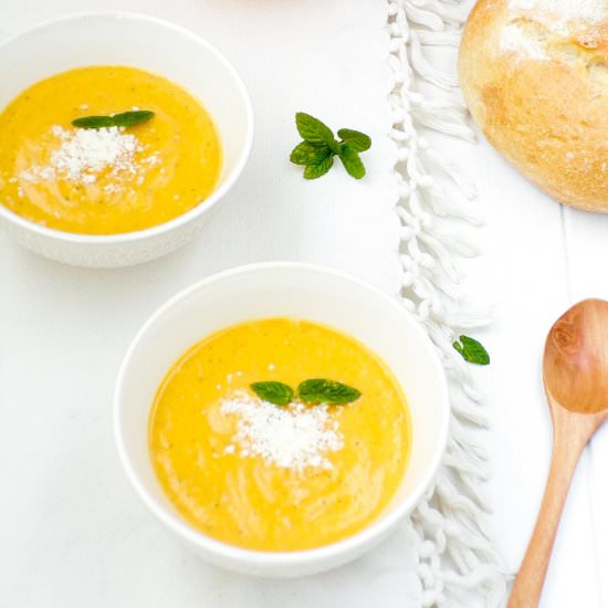 Cream of Pumpkin Soup with Parmesan - Recipe photo by deandarporcasa