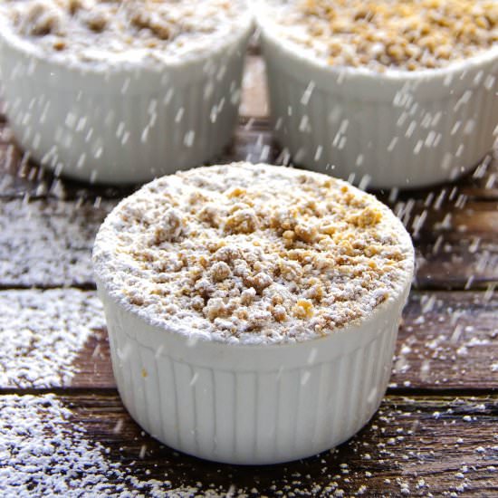Cinnamon Apple Crumble - Recipe photo by GarlicMatters