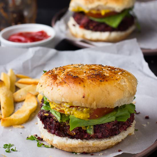 Quinoa Beet Burgers - Recipe photo by jessicainthekitchen