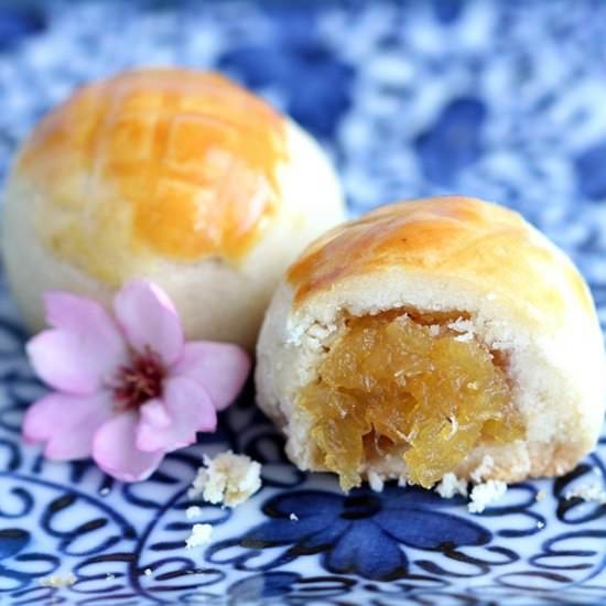 Pineapple Tarts - Recipe photo by veggiecravings