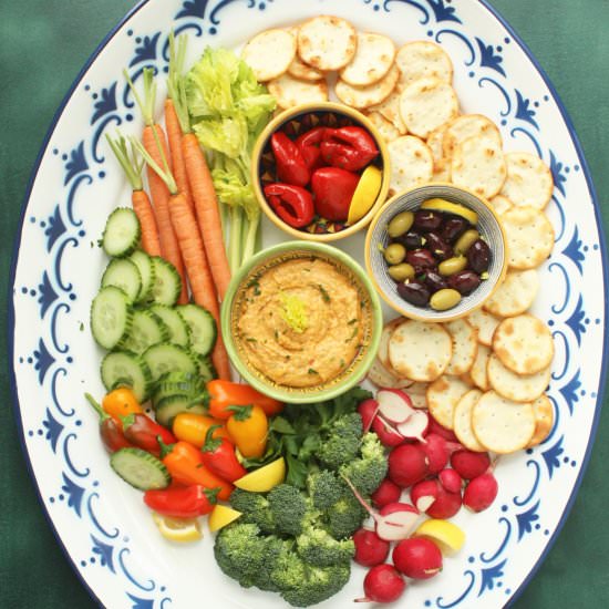 Putting together a crudité platter - Recipe photo by marilenaskitchen