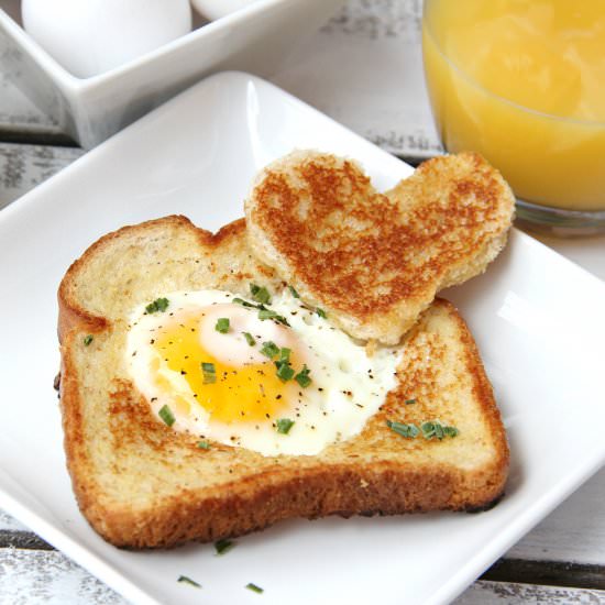 Egg in a Hole - Recipe photo by BitznGiggles