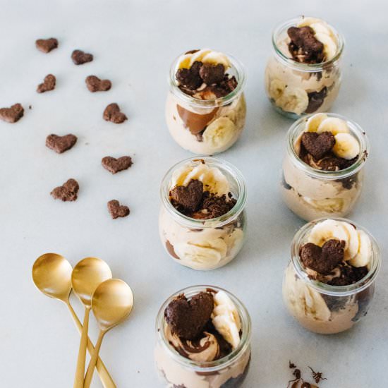 Vegan Peanut Butter Banana Parfaits - Recipe photo by kaleandcaramel