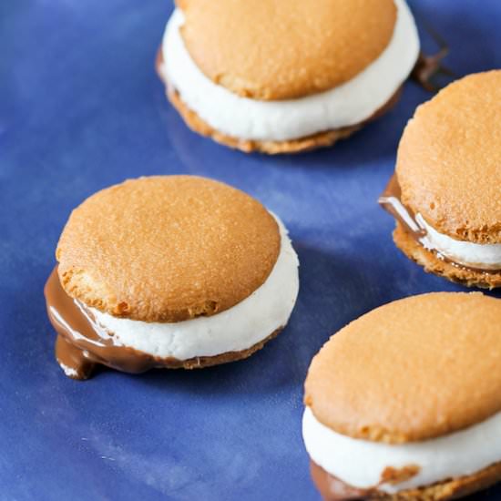 Vanilla Wafer Microwave S’mores - Recipe photo by dizzybusyandhungry