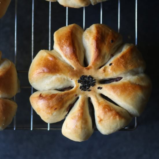 Red Bean Cardamom Sweet Bread - Recipe photo by foodfashionparty