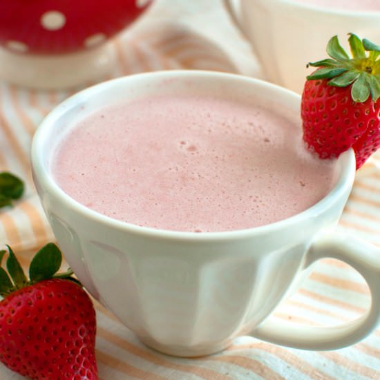 Strawberry Hot Chocolate - Recipe photo by The.Organic.Dietitian
