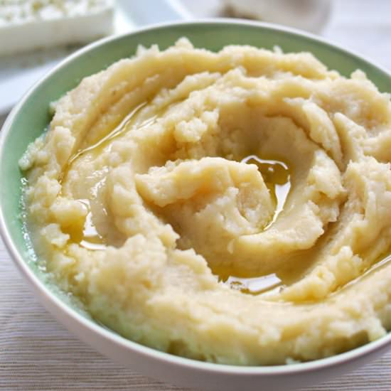Skordalia - Recipe photo by omgfood.com
