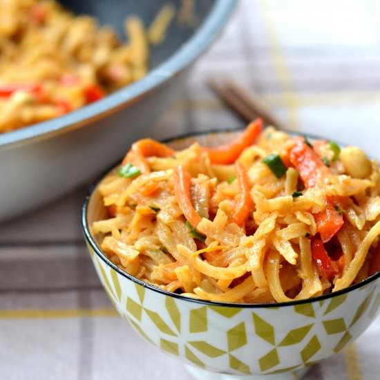 Spicy Thai Peanut Noodles - Recipe photo by fromjamestojamie
