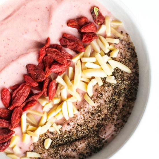 Ice Cream Protein Smoothie Bowl - Recipe photo by blenderhappy