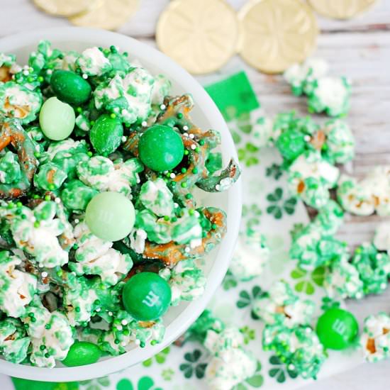 St. Patrick's Day Pretzel Popcorn - Recipe photo by sunnysweetdays