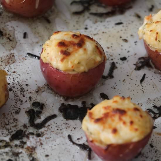 Spinach Queso Potato Bites - Recipe photo by Canuemagine