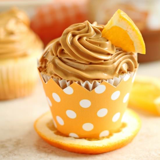 Orange Cupcake with Dulce de Leche - Recipe photo by ilonaspassion