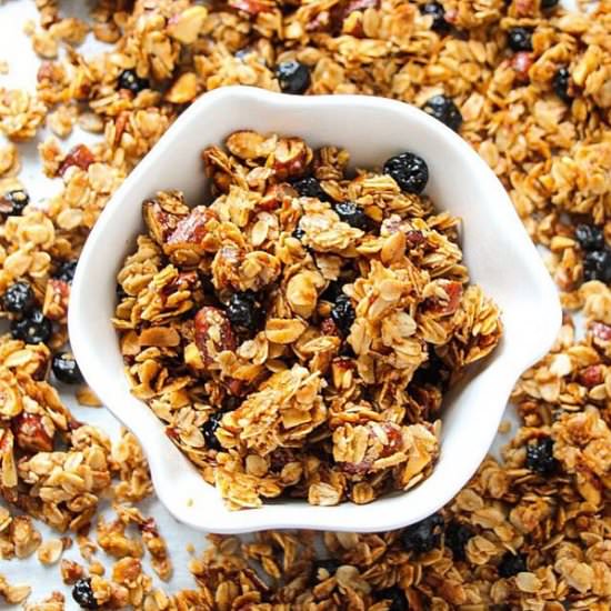 Blueberry Cinnamon Granola - Recipe photo by layersofhappiness