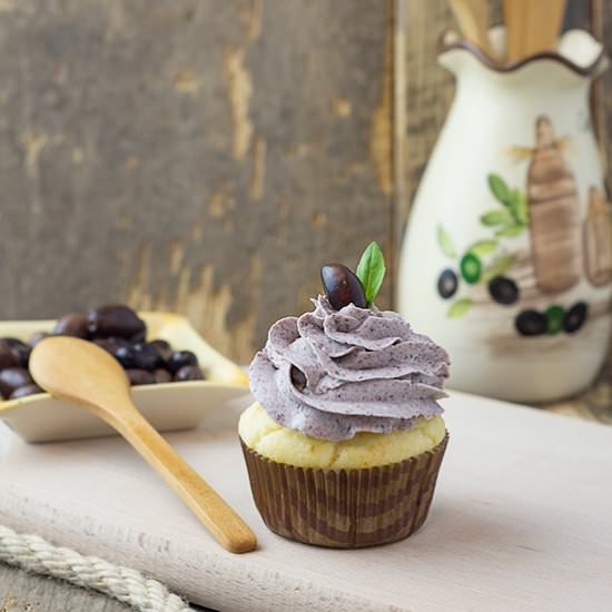 Cream Cheese Tapenade Muffin - Recipe photo by Briose de Acasa