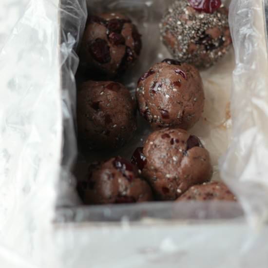 Super Easy Chocolate Protein Balls - Recipe photo by weightlosscookery