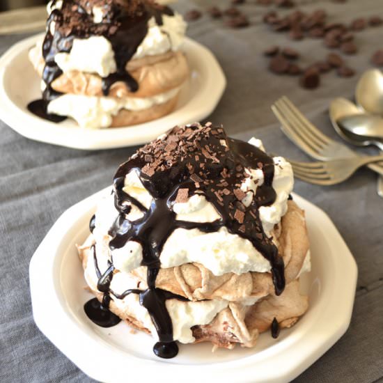 Chocolate Meringue Cakes - Recipe photo by mama ia blog