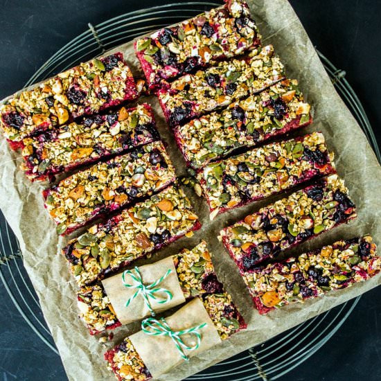 Omega Boost Energy Bars - Recipe photo by thevegspace