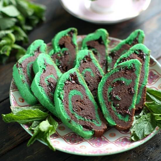Mint Chocolate Chip Cookies - Recipe photo by peasandpeonies