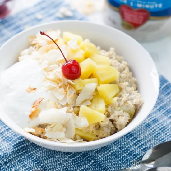 PIÑA COLADA OATMEAL BOWL - Recipe photo by SmartLittleCookie