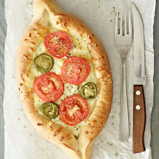 Acharuli/ Adjaruli Khachapuri - Recipe photo by Aparna