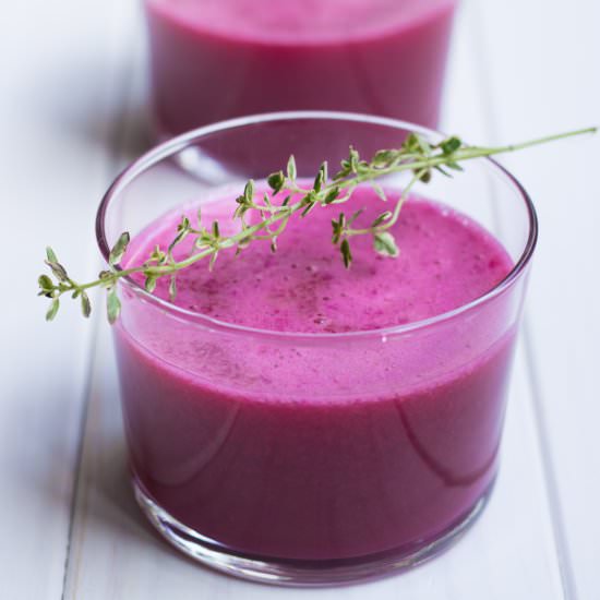 Lemon Thyme & Red Cabbage Juice - Recipe photo by happyhealthblog
