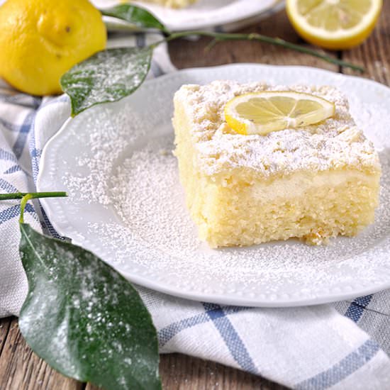 Greek Yogurt Lemon Coffee Cake - Recipe photo by kouzinista
