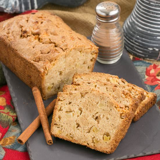 Apple Bread - Recipe photo by thatskinnychickcanbake