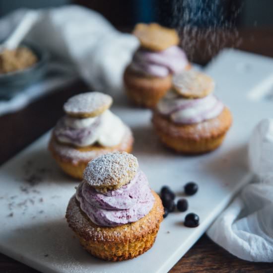 muffin semla with blueberry cream - Recipe photo by cashewkitchen