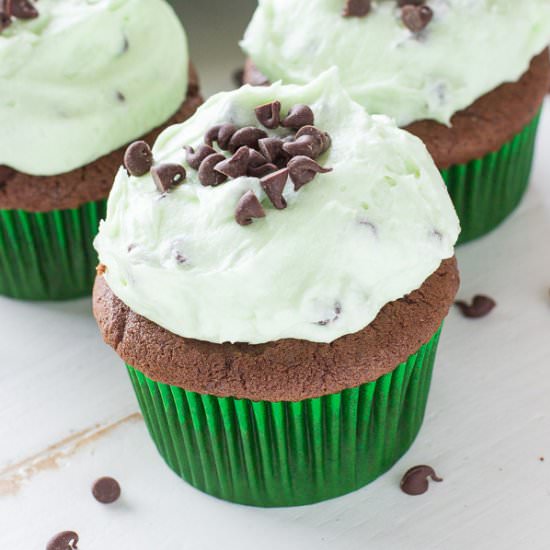 Mint Chocolate Chip Cupcakes - Recipe photo by Deliciously Sprinkled