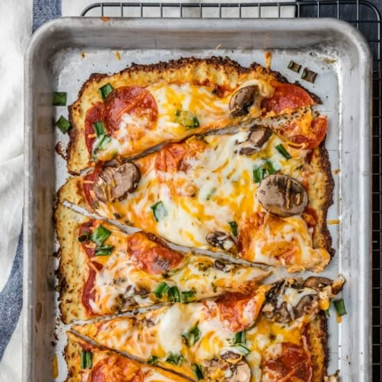 Cauliflower Pizza - Recipe photo by the cookie rookie