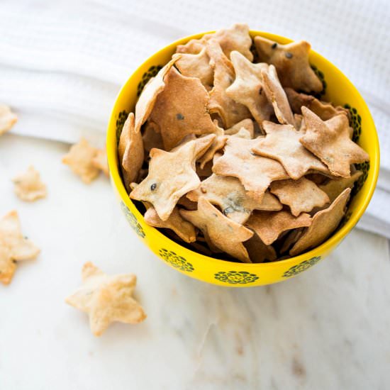Homemade Herb Crackers - Recipe photo by easybabymeals