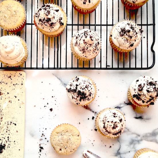 Cookies n' Cream Cupcakes - Recipe photo by bakeandtell