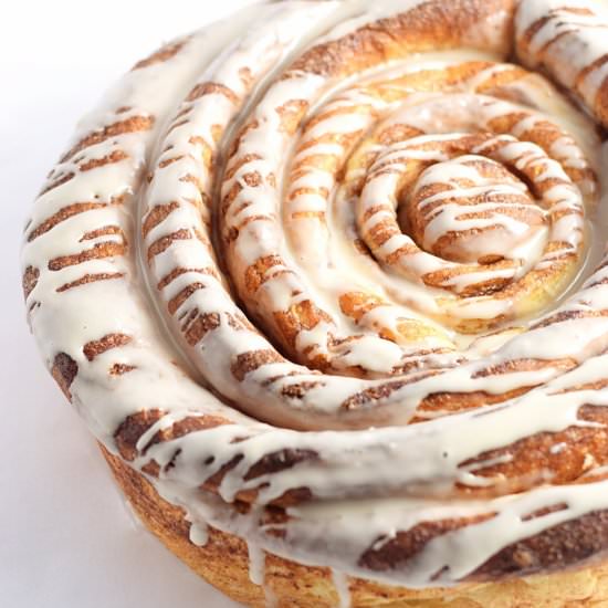 Cinnamon Roll Cake - Recipe photo by trufflesandtrends