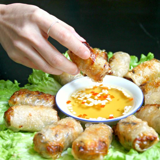 Vietnamese fried spring rolls - Recipe photo by Miamivores