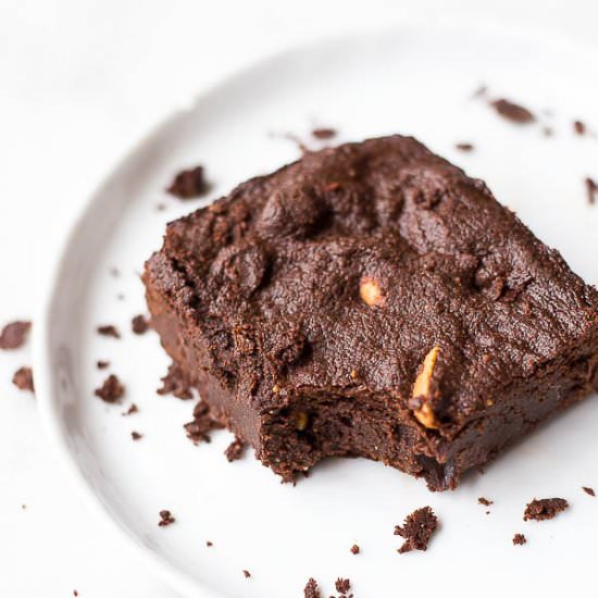 Rich & Fudgy Gluten Free Brownies - Recipe photo by fooduzzi