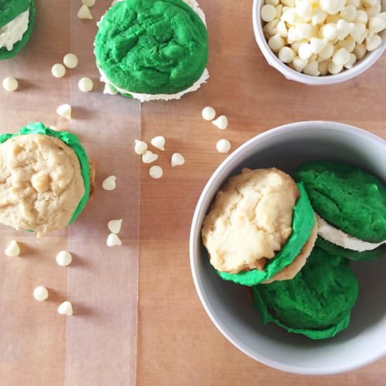 St. Patrick's Day Sandwich Cookies - Recipe photo by Seasonly Creations