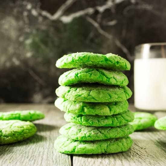 Shamrock Green Crinkle Cookies - Recipe photo by AWickedWhisk