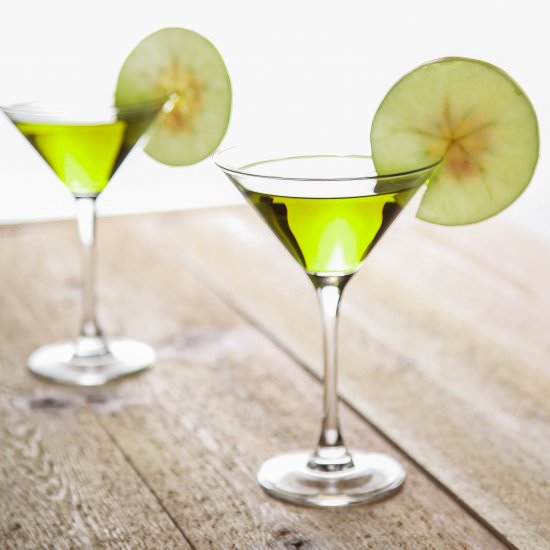 Appletini Recipe - Recipe photo by BakingBeauty