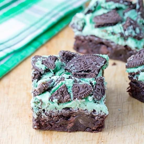 Shamrock Mint Brownies - Recipe photo by Twointhekitchen