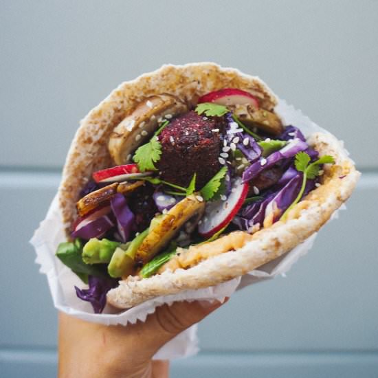 Beetroot Falafel Pita Pockets - Recipe photo by anettv