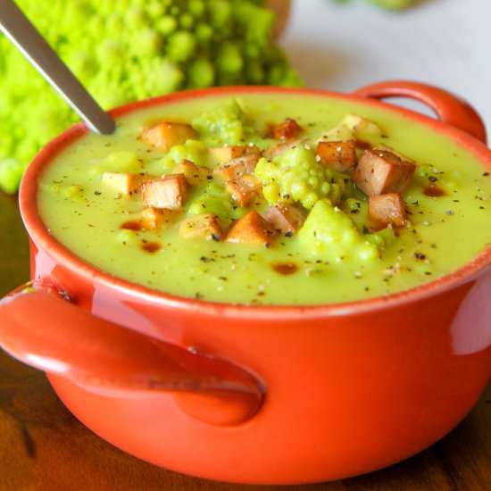 Coconut Cream Soup with Romanesco - Recipe photo by Philosokitchen